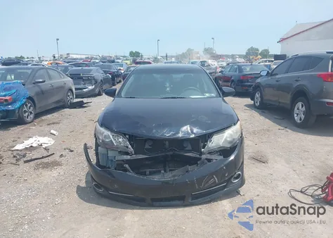 2012 Toyota Camry Se z USA, uszkodzony, nr VIN 4T1BF1FK2CU577448